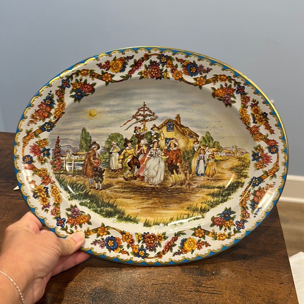 Daher oval tin plate